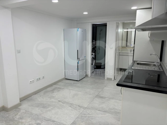 Apartamento T2 para Venda em Corroios Foto 2