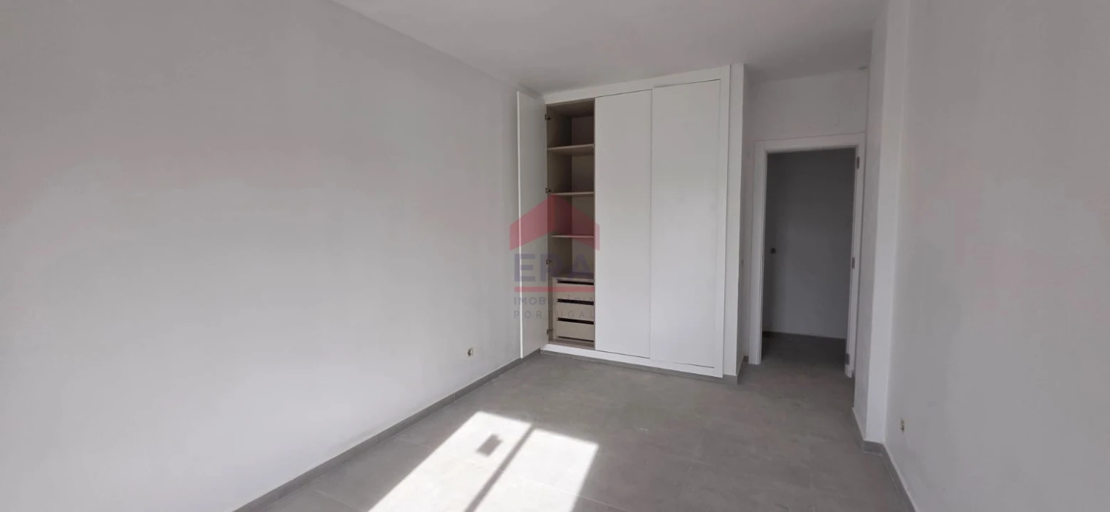 Apartamento T3 para Venda em São Brás de Alportel Foto 4