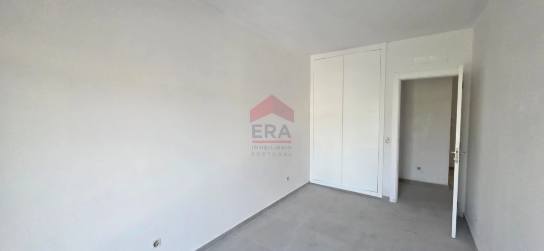 Apartamento T3 para Venda em São Brás de Alportel Foto 8