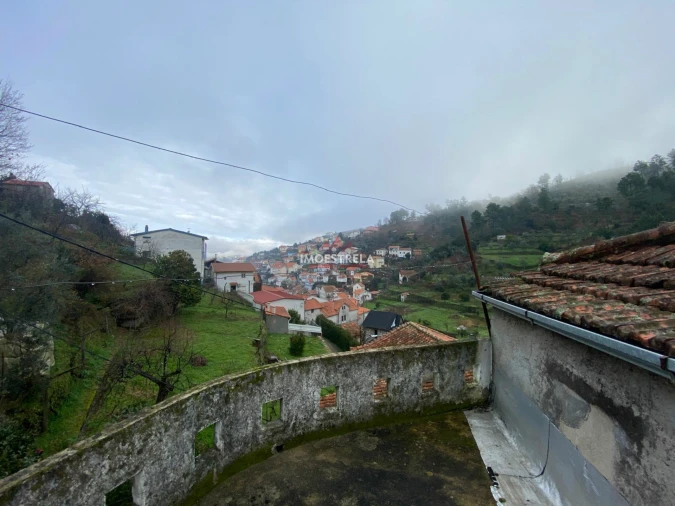 Moradia T3 para Venda em Sandomil Foto 5