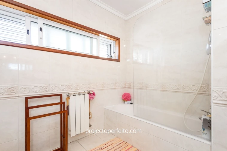 Moradia T3 para Venda em Nogueira da Regedoura Foto 8