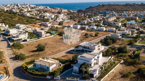 Moradia T4 para Venda em Albufeira e Olhos de Água