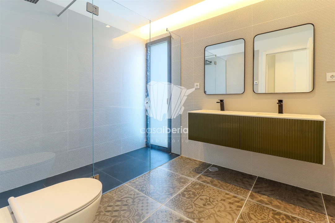 Moradia T4 para Venda em Albufeira e Olhos de Água Foto 23