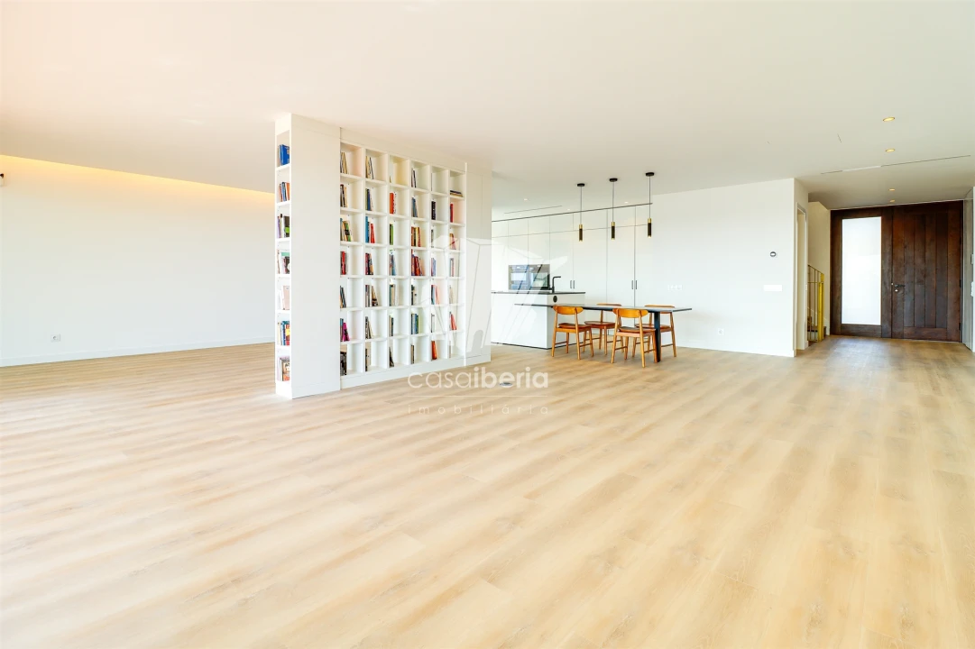 Moradia T4 para Venda em Albufeira e Olhos de Água Foto 12