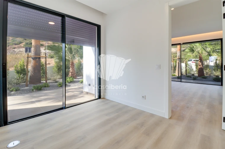 Moradia T4 para Venda em Albufeira e Olhos de Água Foto 10