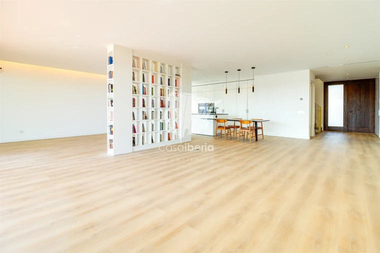 Moradia T4 para Venda em Albufeira e Olhos de Água Foto 12