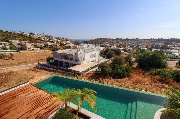 Moradia T4 para Venda em Albufeira e Olhos de Água Foto 44