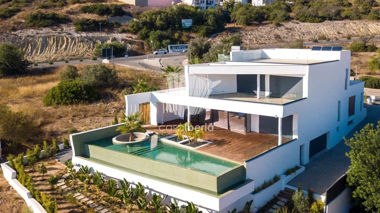 Moradia T4 para Venda em Albufeira e Olhos de Água Foto 50