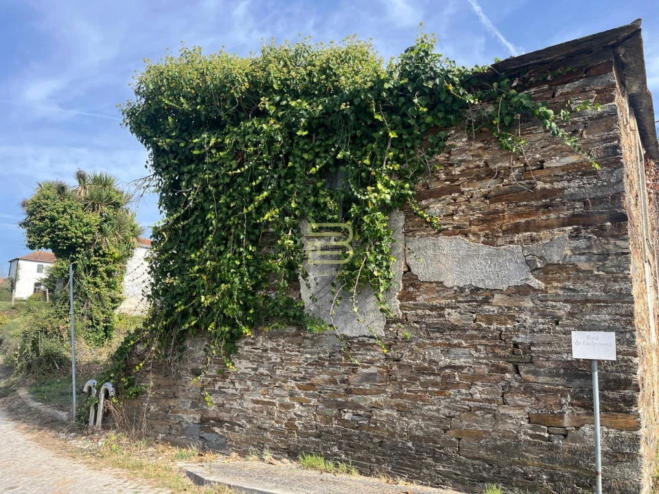 Moradia T3 para Venda em Sobreira Foto 4