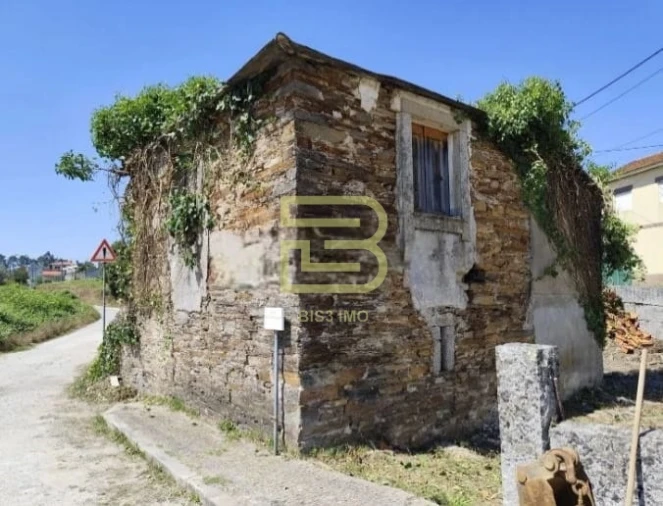 Moradia T3 para Venda em Sobreira Foto 3