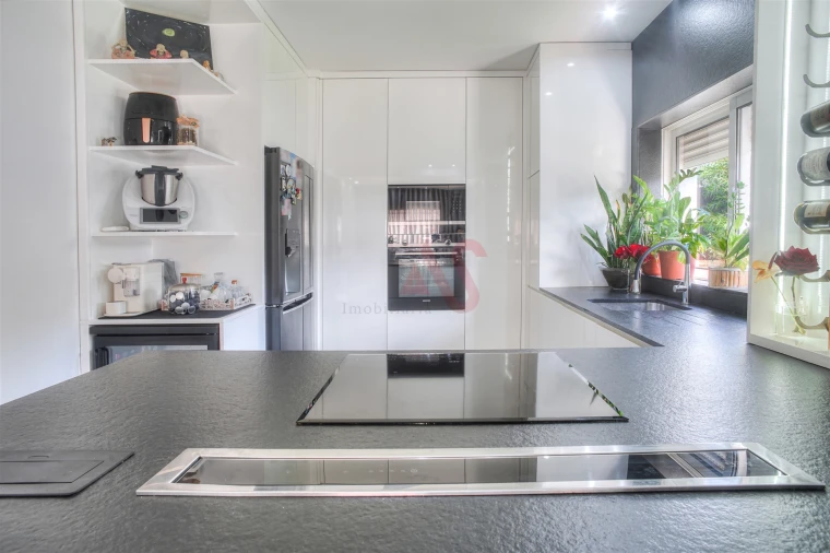 Moradia T3 para Venda em Moreira de Conegos Foto 6