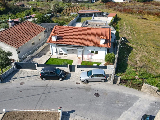 Moradia T3 para Venda em Moreira de Conegos Foto 39