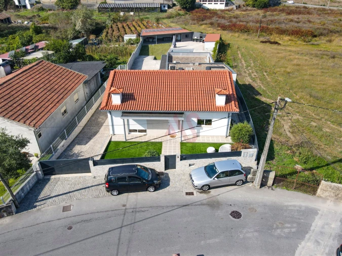 Moradia T3 para Venda em Moreira de Conegos Foto 35