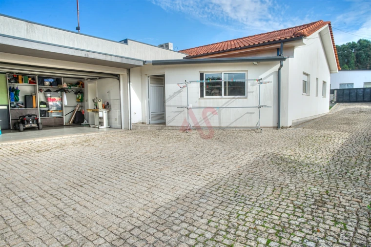 Moradia T3 para Venda em Moreira de Conegos Foto 33