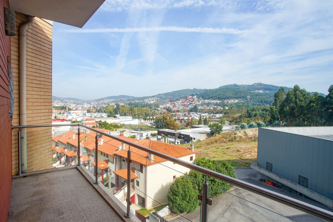 Apartamento T3 para Venda em Caldas de Vizela (São Miguel e São João) Foto 10