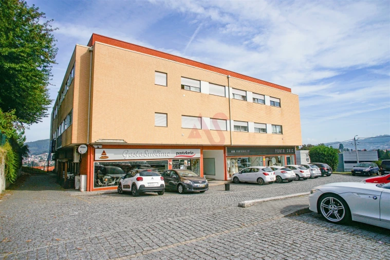 Apartamento T3 para Venda em Caldas de Vizela (São Miguel e São João) Foto 2