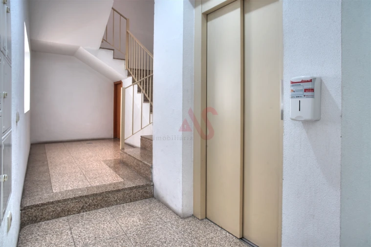 Apartamento T3 para Venda em Caldas de Vizela (São Miguel e São João) Foto 27