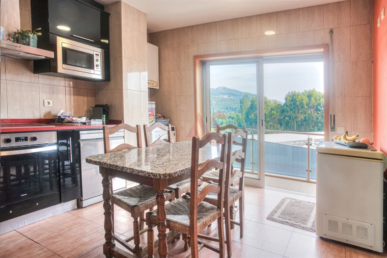 Apartamento T3 para Venda em Caldas de Vizela (São Miguel e São João) Foto 9