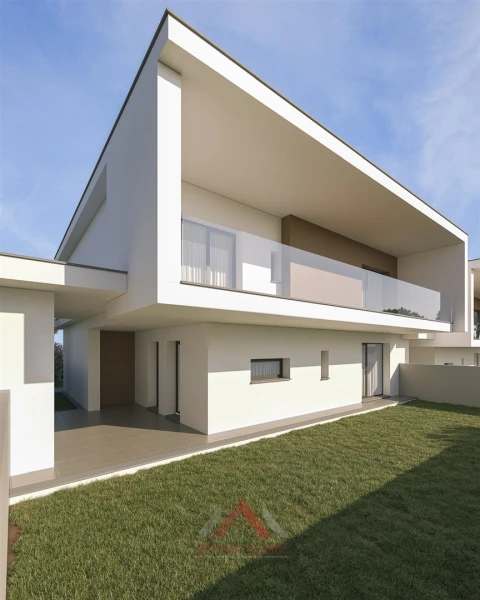 Moradia T4 para Venda em Maceira