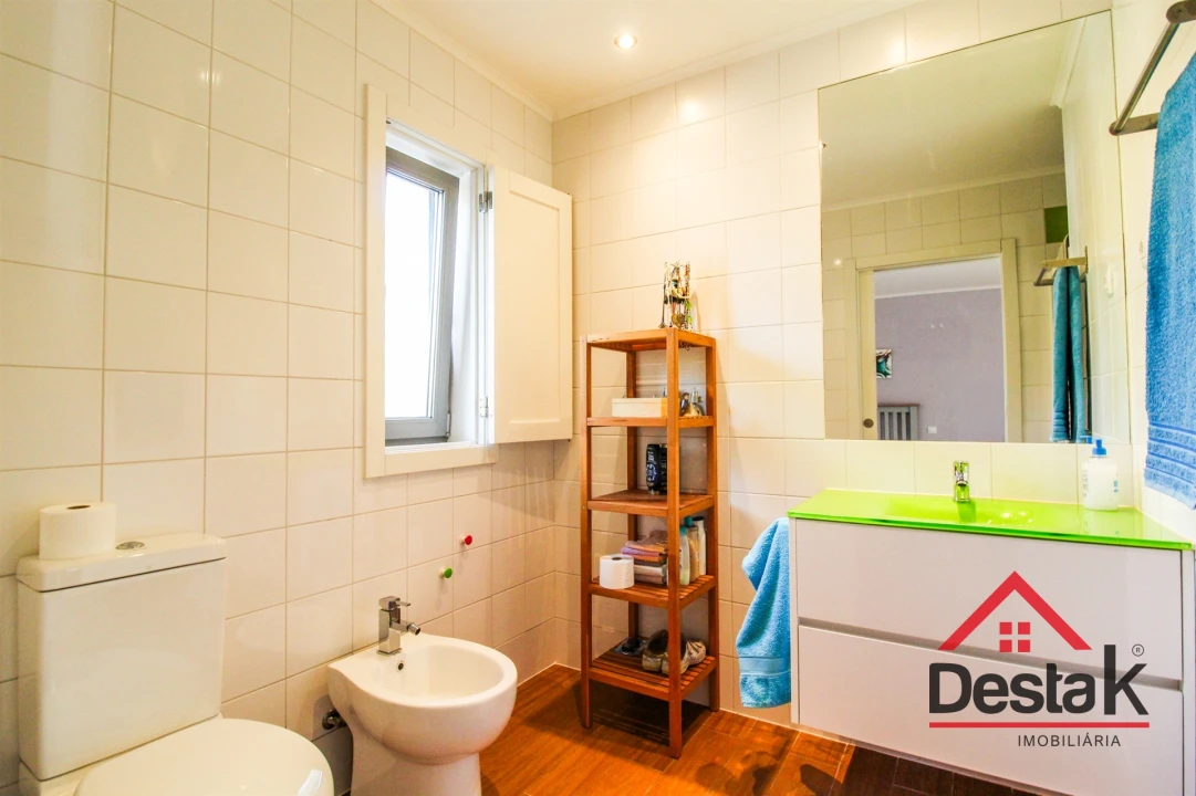 Moradia T5 para Venda em Santa Cruz da Trapa e São Cristóvão de Lafões Foto 43