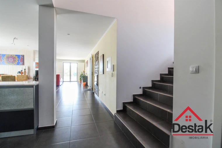 Moradia T5 para Venda em Santa Cruz da Trapa e São Cristóvão de Lafões Foto 19