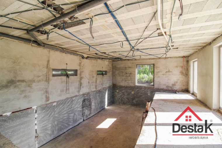 Moradia T5 para Venda em Santa Cruz da Trapa e São Cristóvão de Lafões Foto 34