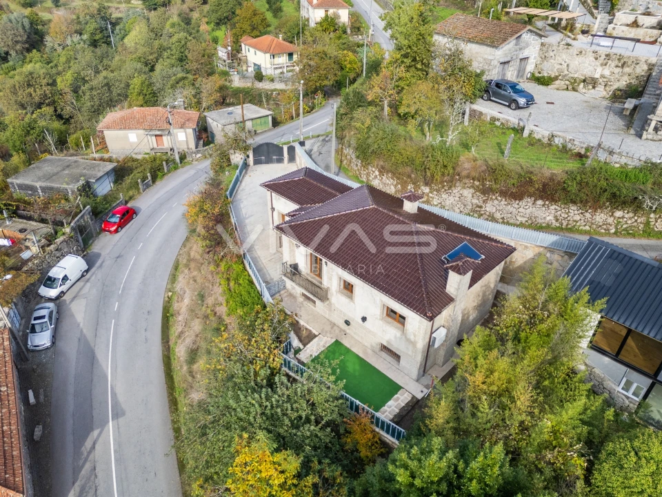 Moradia T3 para Venda em Sande, Vilarinho, Barros e Gomide Foto 3