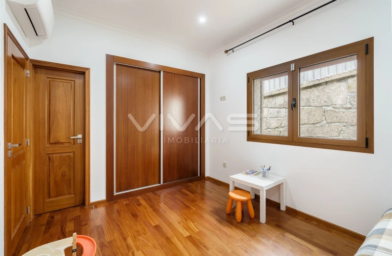 Moradia T3 para Venda em Sande, Vilarinho, Barros e Gomide Foto 18