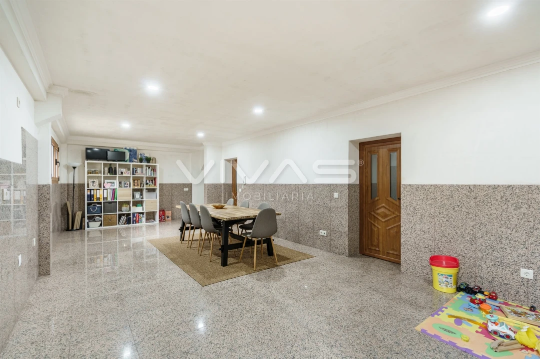 Moradia T3 para Venda em Sande, Vilarinho, Barros e Gomide Foto 25