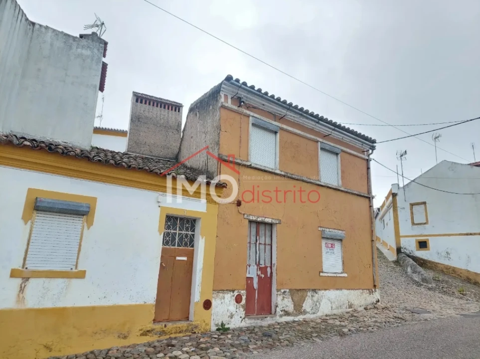 Moradia T3 para Venda em Arez e Amieira do Tejo Foto 1