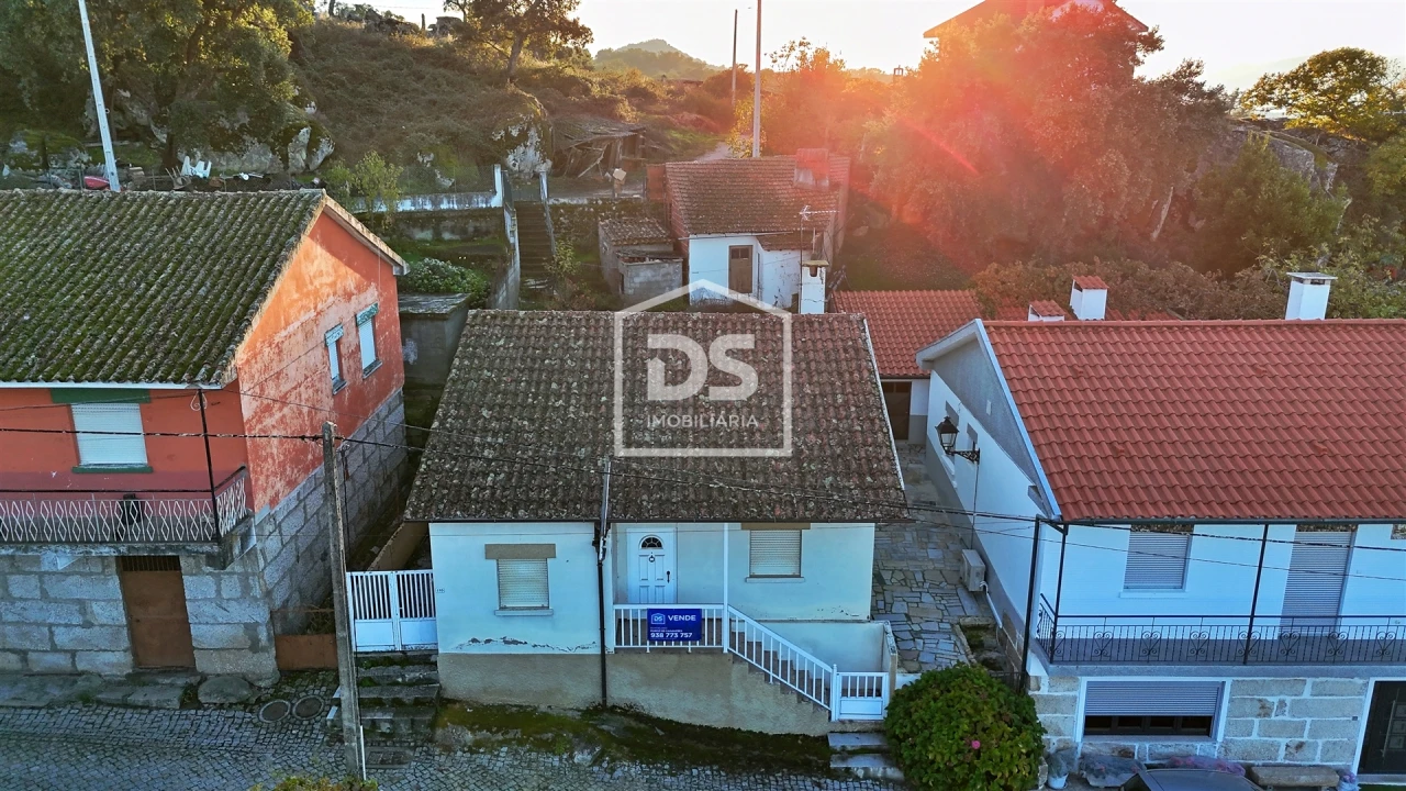 Moradia T3 para Venda em Cedães Foto 1