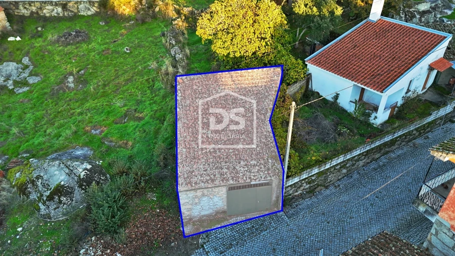 Moradia T3 para Venda em Cedães Foto 3