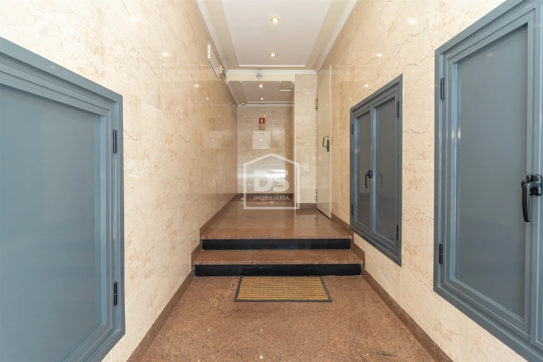 Apartamento T3 para Arrendamento em Alto do Seixalinho, Santo André e Verderena Foto 39