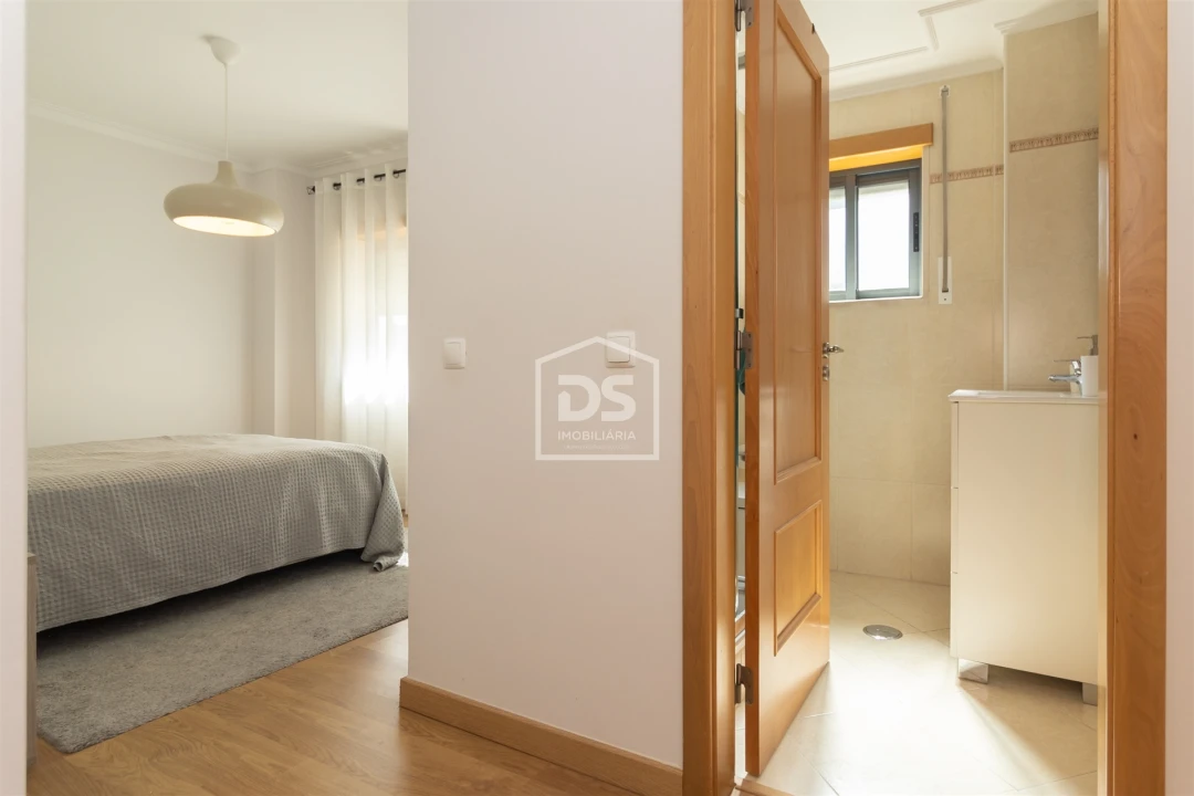 Apartamento T3 para Arrendamento em Alto do Seixalinho, Santo André e Verderena Foto 22