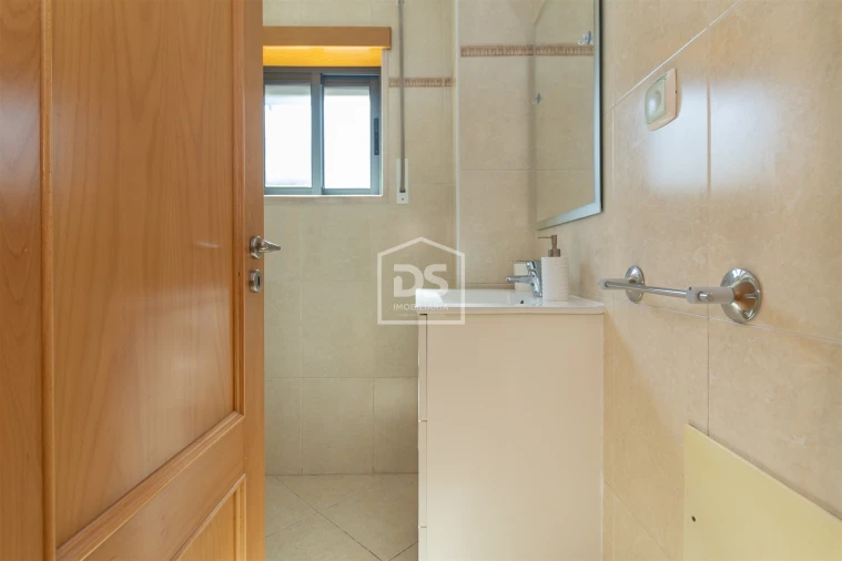 Apartamento T3 para Arrendamento em Alto do Seixalinho, Santo André e Verderena Foto 29