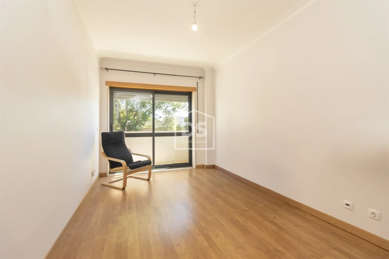 Apartamento T3 para Arrendamento em Alto do Seixalinho, Santo André e Verderena Foto 20