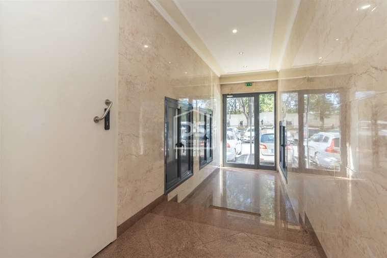 Apartamento T3 para Arrendamento em Alto do Seixalinho, Santo André e Verderena Foto 37