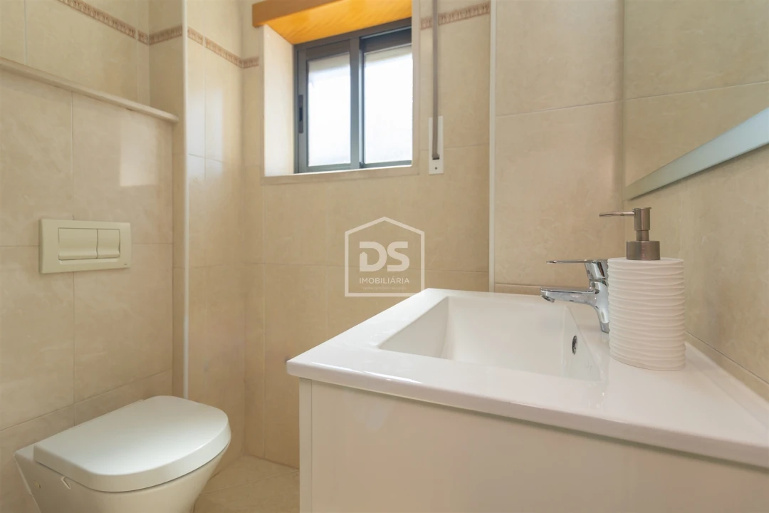 Apartamento T3 para Arrendamento em Alto do Seixalinho, Santo André e Verderena Foto 28