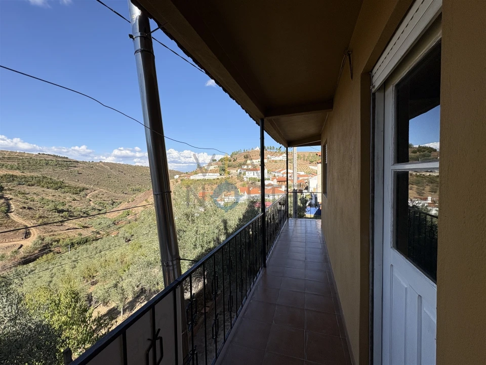 Moradia T2 para Venda em Ferradosa e Sendim da Serra Foto 14