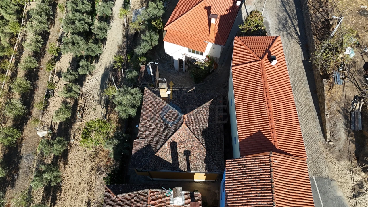 Moradia T2 para Venda em Ferradosa e Sendim da Serra Foto 30