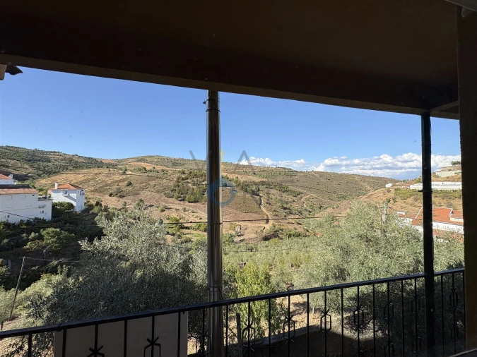 Moradia T2 para Venda em Ferradosa e Sendim da Serra Foto 13