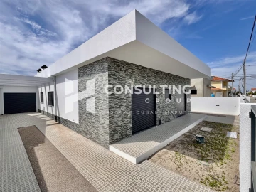 Moradia T4 para Venda em Fernao Ferro