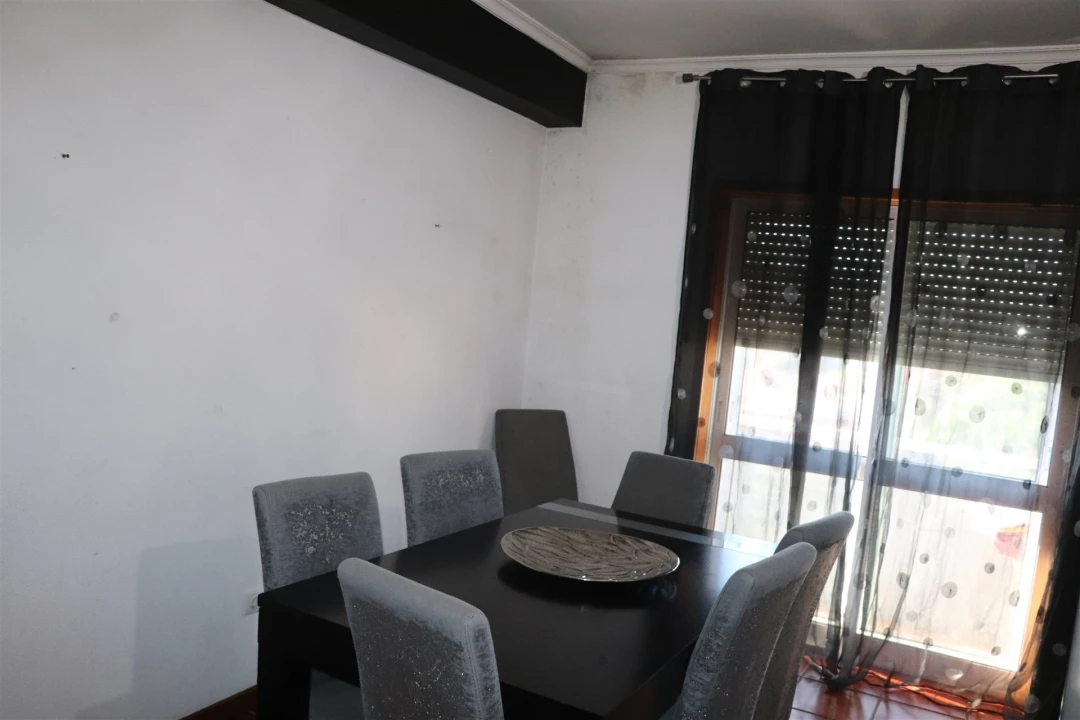 Apartamento T2 para Venda em Carvalhosa Foto 21
