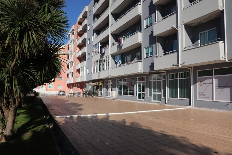 Apartamento T2 para Venda em Carvalhosa Foto 23
