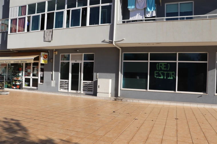 Apartamento T2 para Venda em Carvalhosa Foto 2