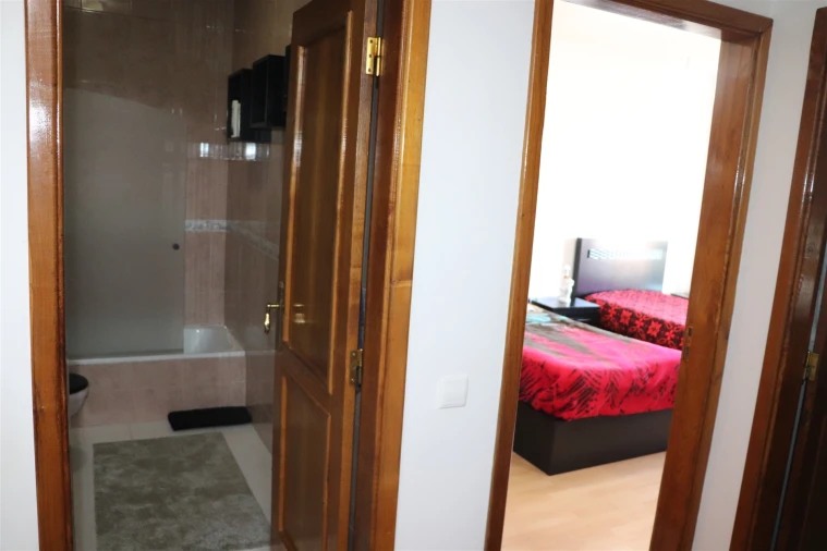 Apartamento T2 para Venda em Carvalhosa Foto 12