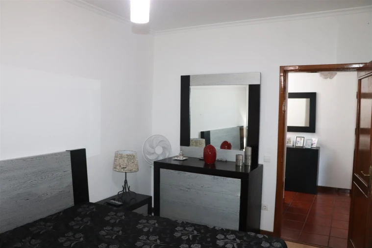 Apartamento T2 para Venda em Carvalhosa Foto 10