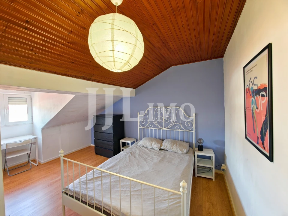 Apartamento T2 para Venda em Santo António Foto 11