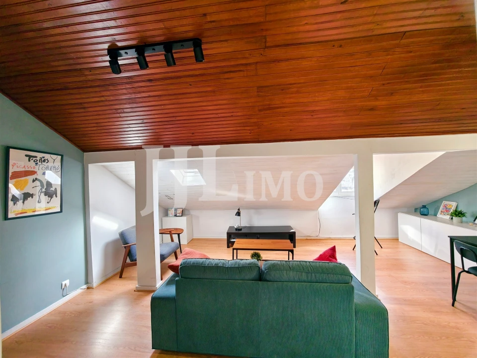 Apartamento T2 para Venda em Santo António Foto 5