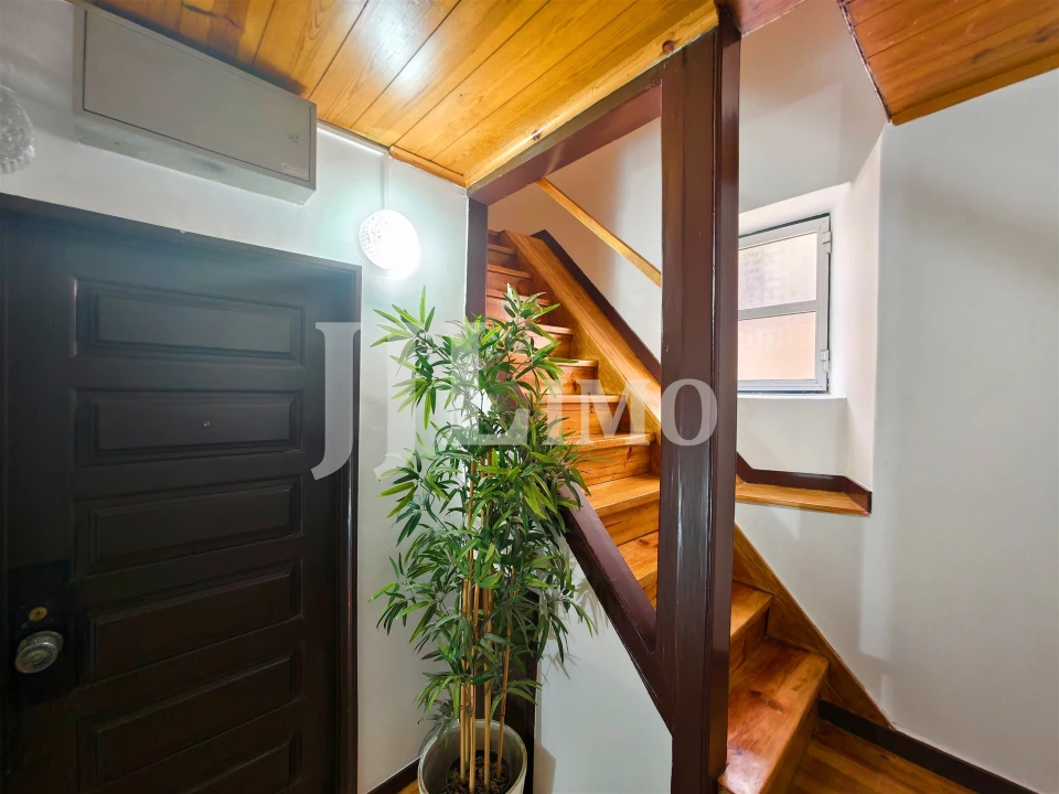 Apartamento T2 para Venda em Santo António Foto 3